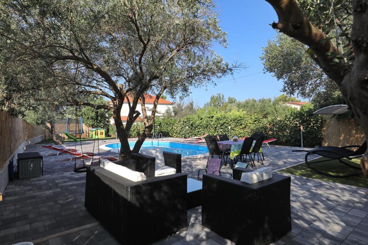 Apartment With Private Pool ซูโกชัน ภายนอก รูปภาพ